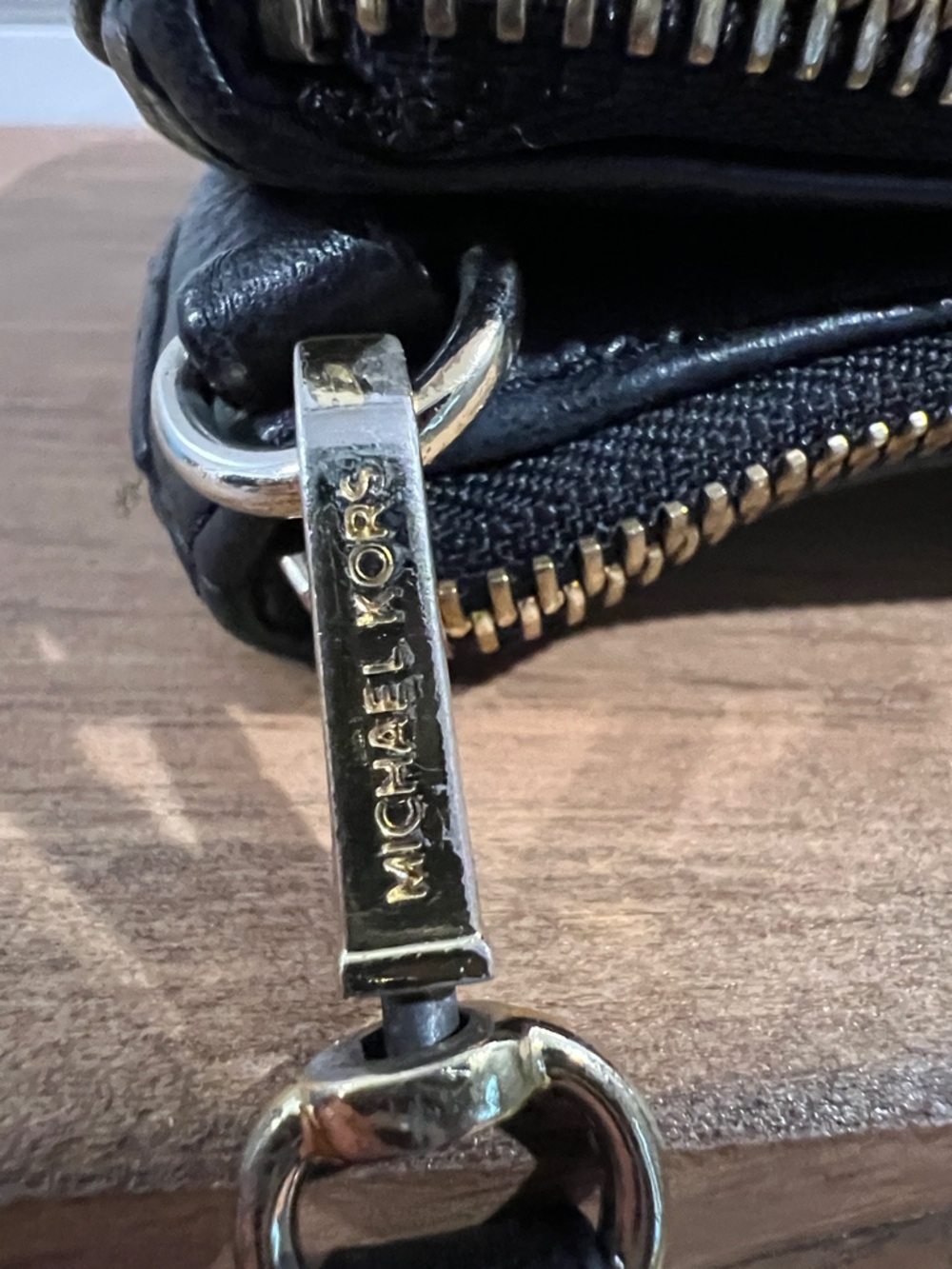 Michael Kors Jet Set Travel Pebbled Black Leather Crossbody Pouch with Gold Logo - Picture 15 of 16